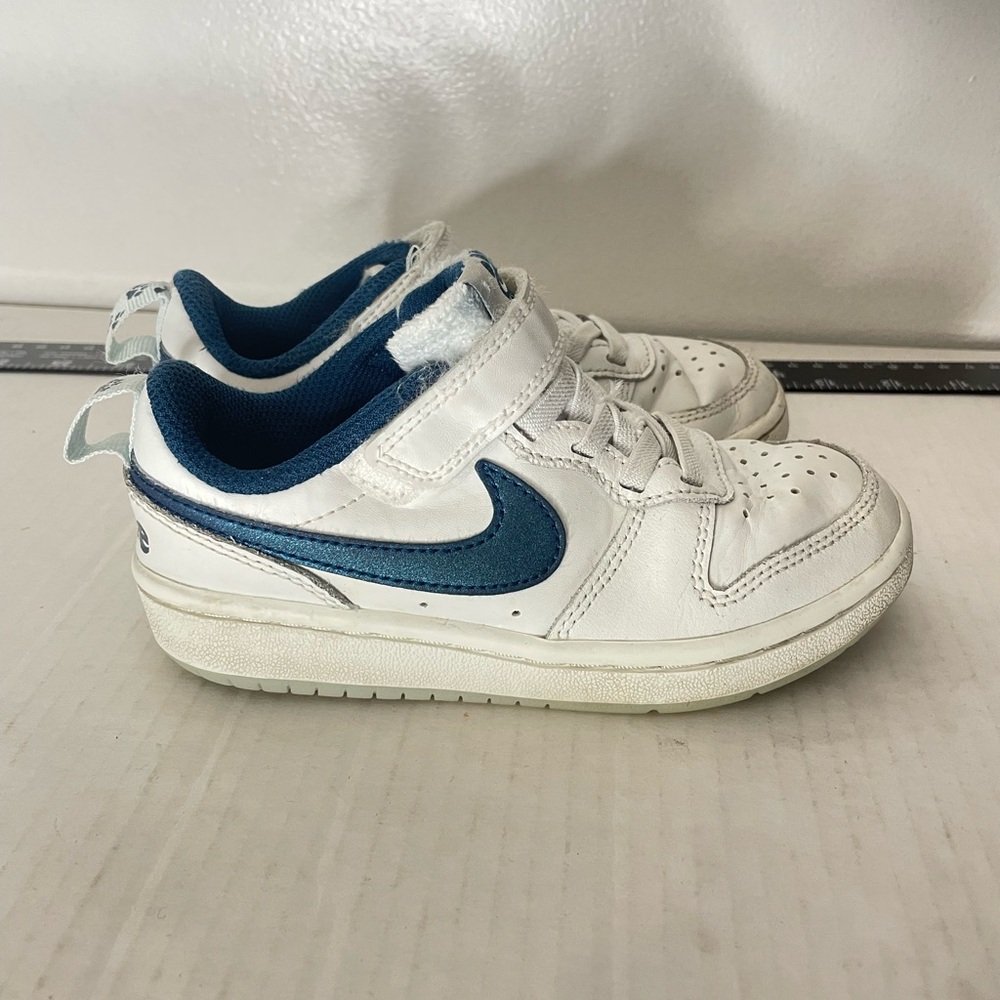 Nike Kids White and Navy Sneakers